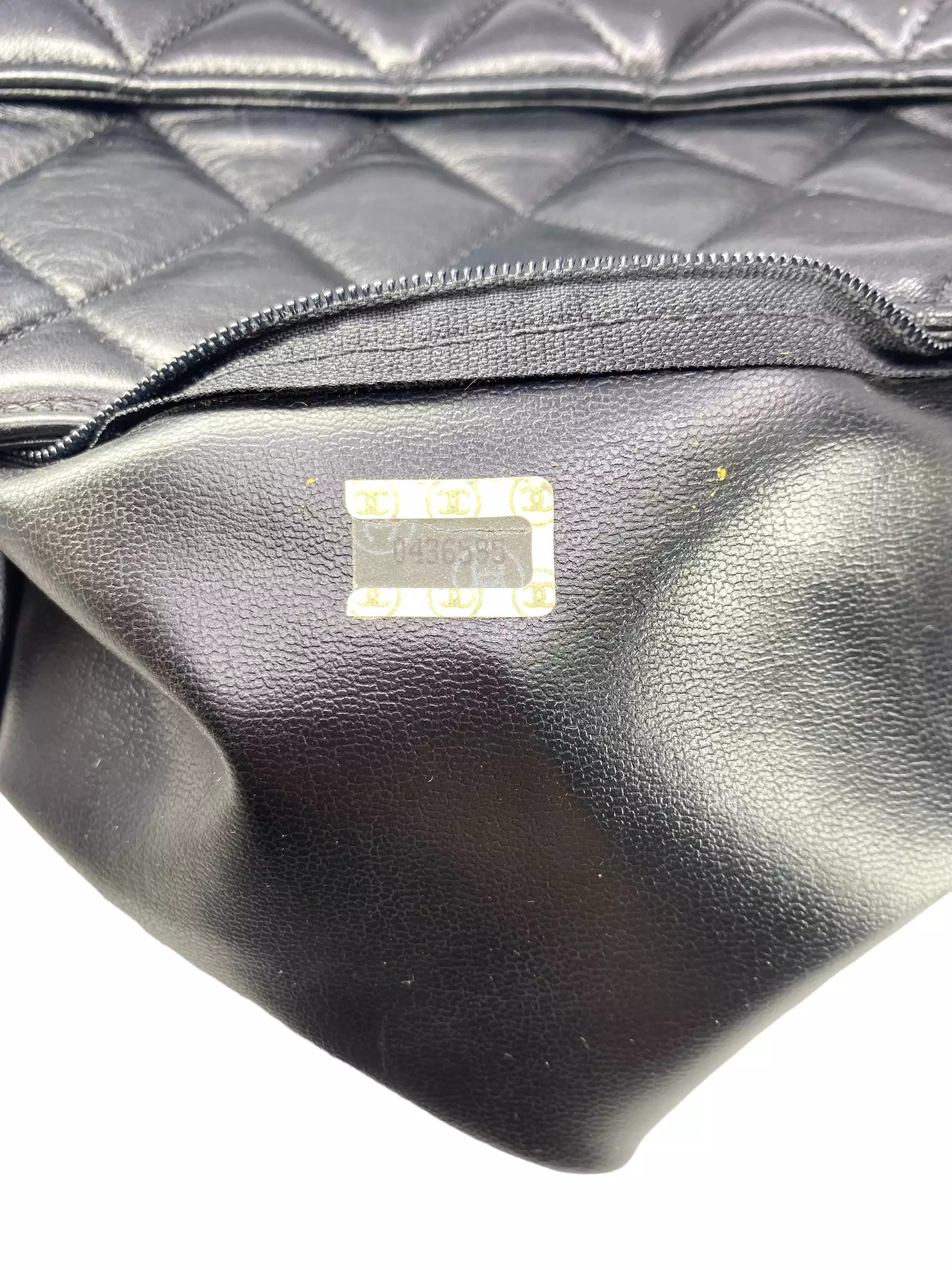 Chanel Caviar Lambskin Leather Shoulder Bag