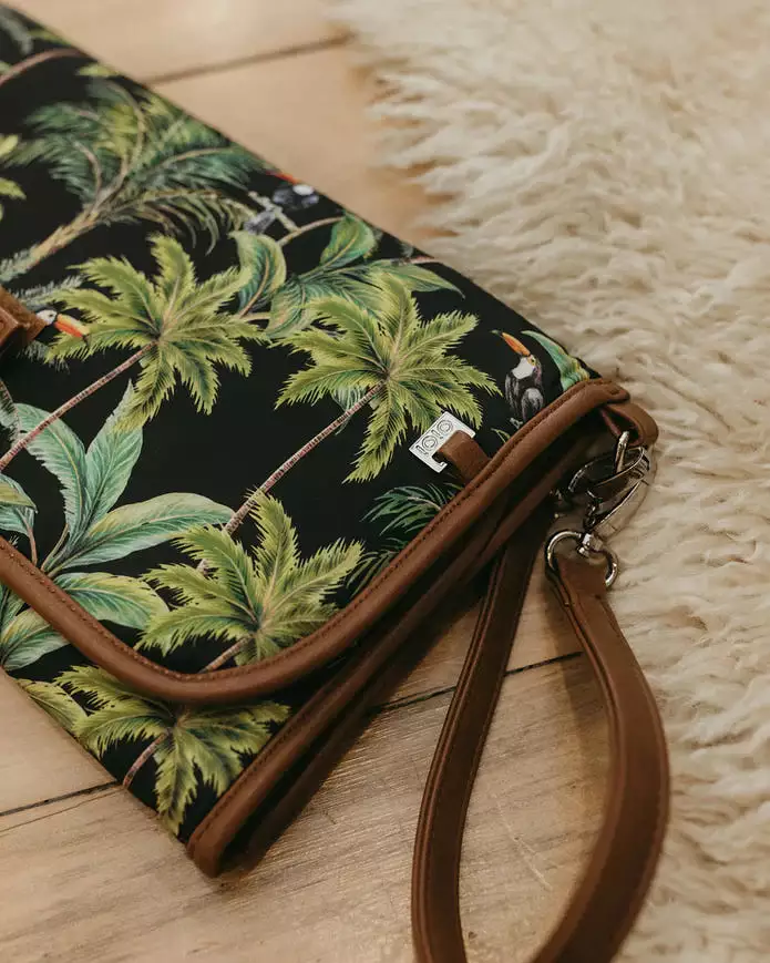 OiOi Change Mat Clutch - Tropical Black